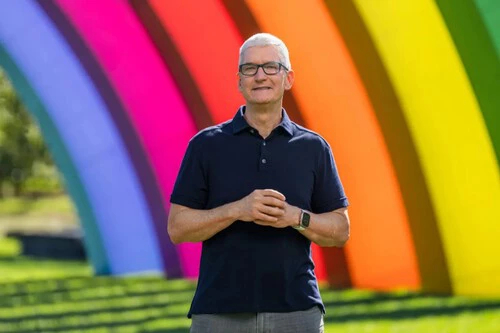 Tim Cook lascia Apple dopo 15 anni: la fine di un'era. Cosa ha fatto? 5