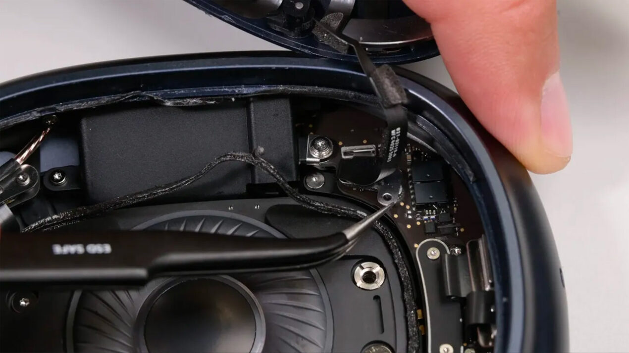 Il teardown delle AirPods Max 2 di iFixit non svela grandi novità