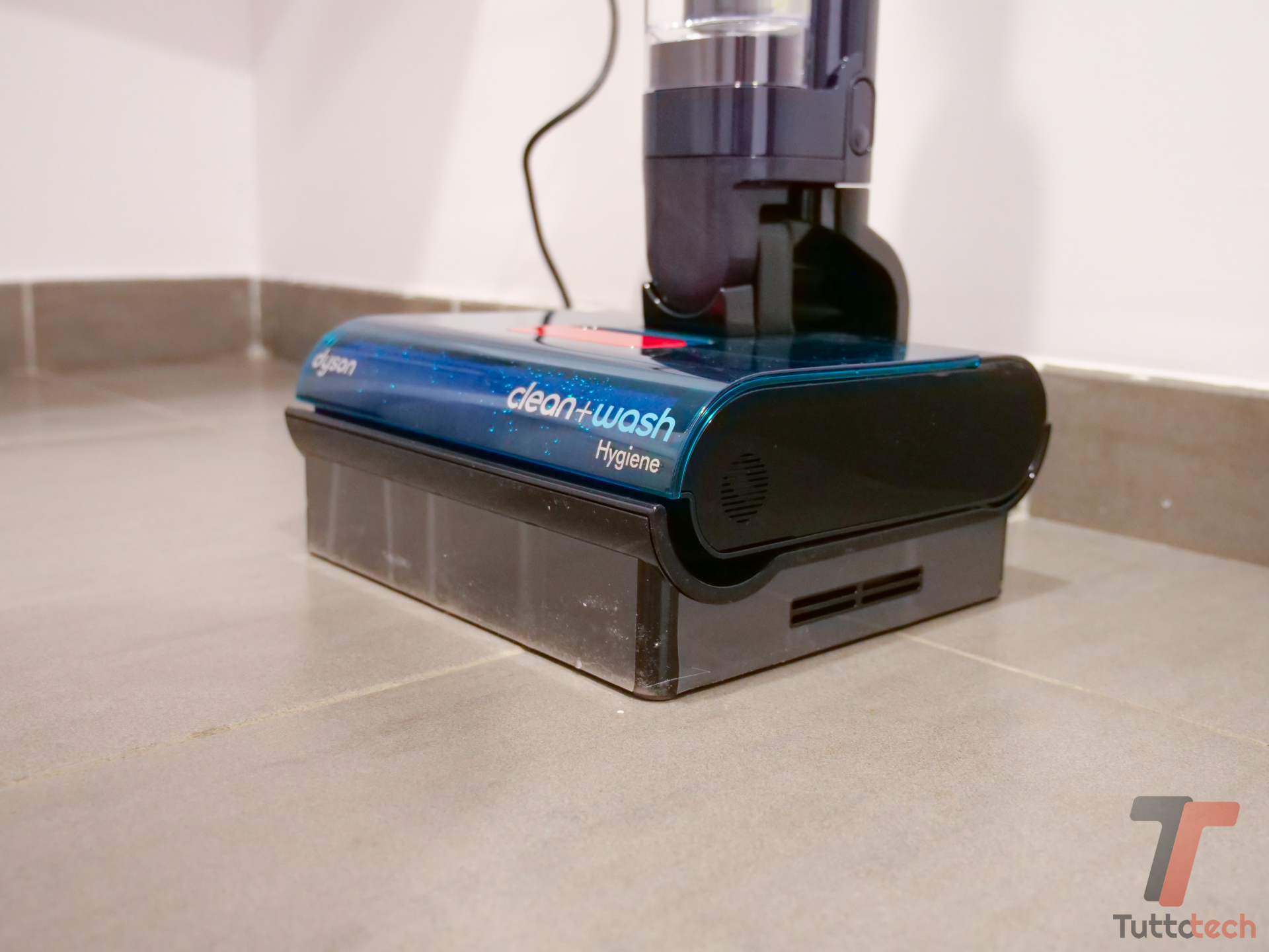 Recensione Dyson Clean+Wash Hygiene: la più agile delle lavapavimenti con qualche compromesso 11