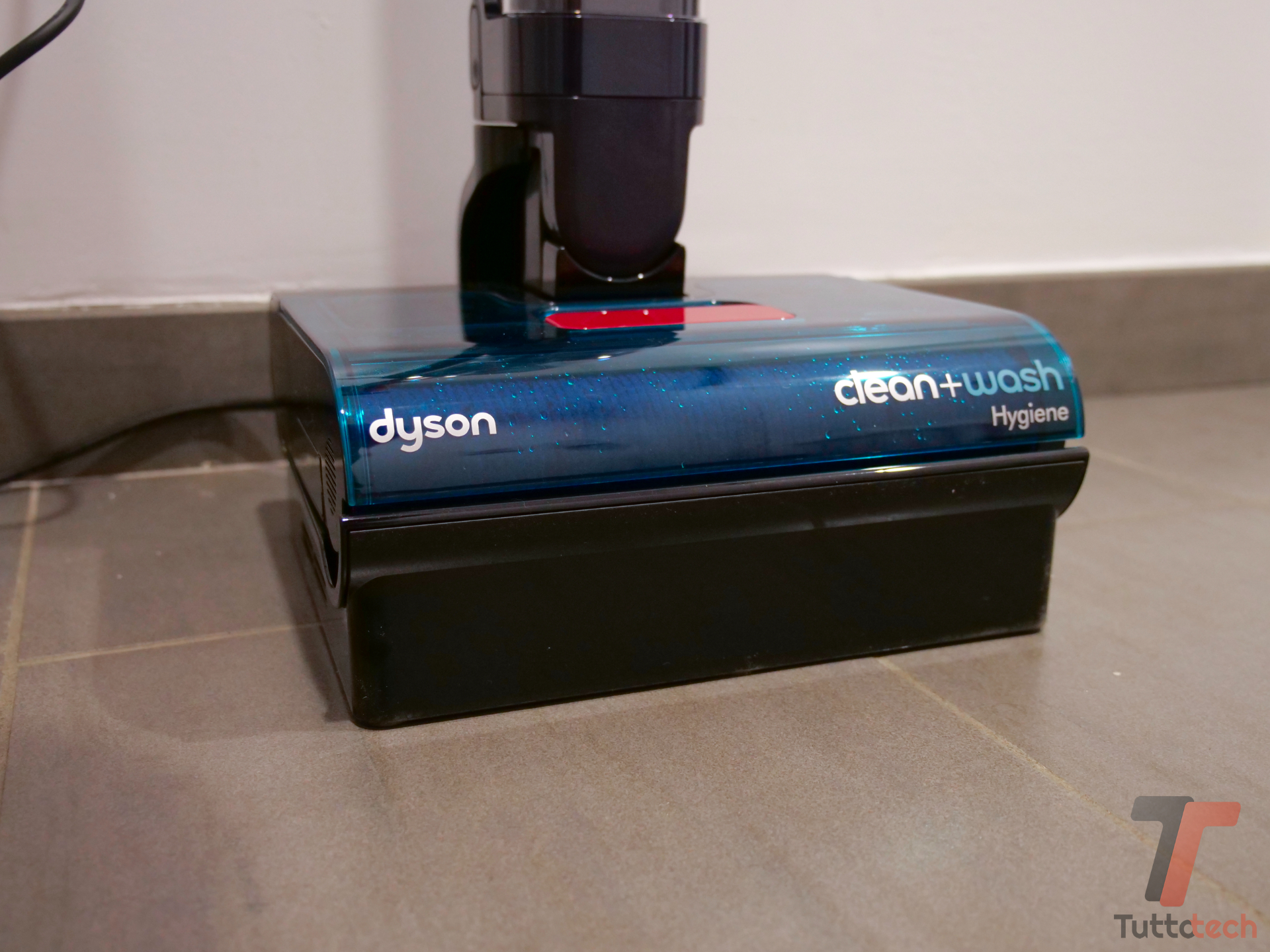 Recensione Dyson Clean+Wash Hygiene: la più agile delle lavapavimenti con qualche compromesso 1