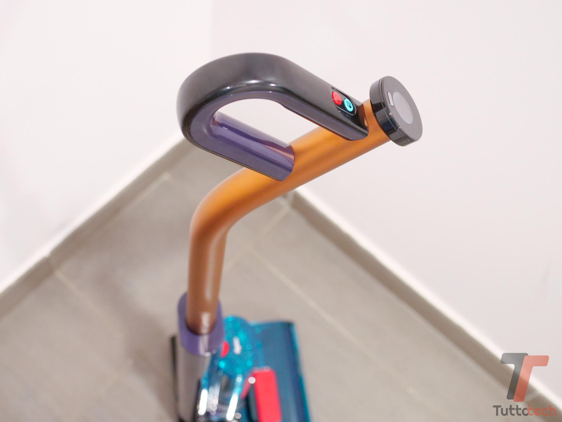 Recensione Dyson Clean+Wash Hygiene: la più agile delle lavapavimenti con qualche compromesso 6