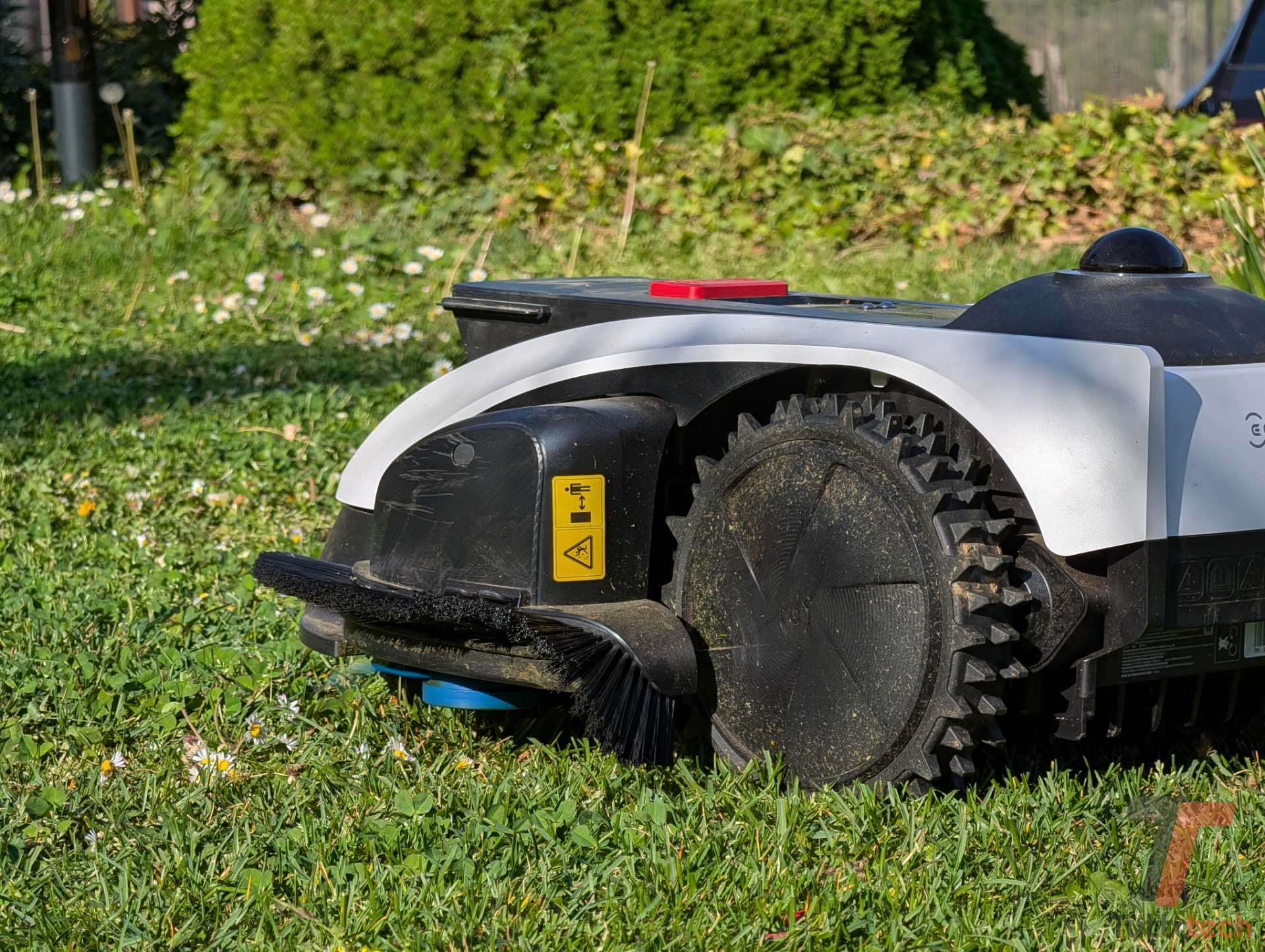 I robot tagliaerba Goat di ECOVACS a confronto: quale scegliere e quanto spendere (video) 8