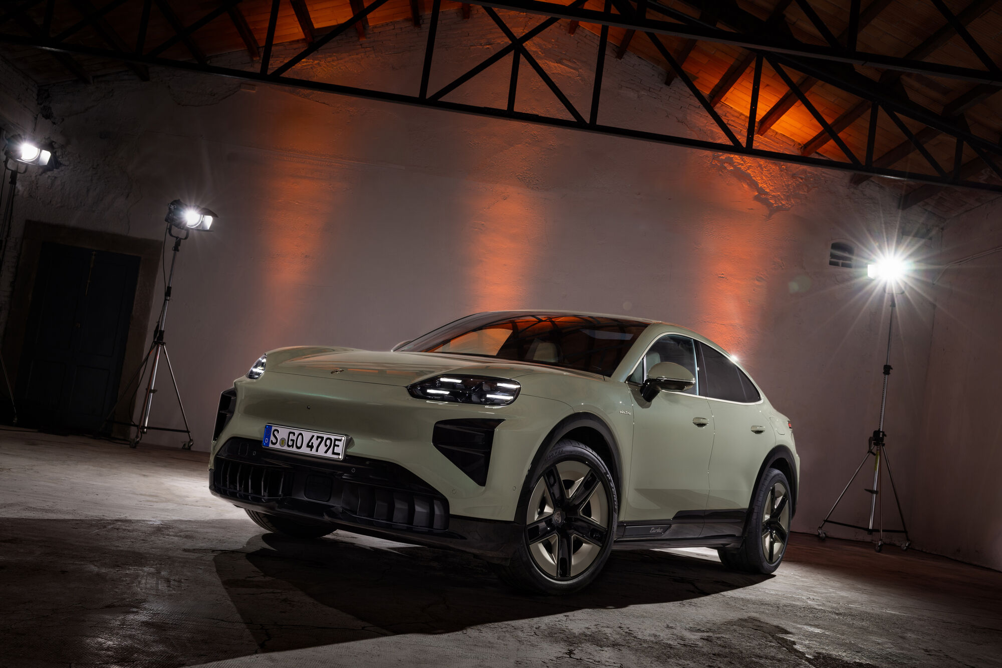 Porsche Cayenne Coupé Electric è il nuovo SUV elettrico che strizza l'occhio alla 911 4