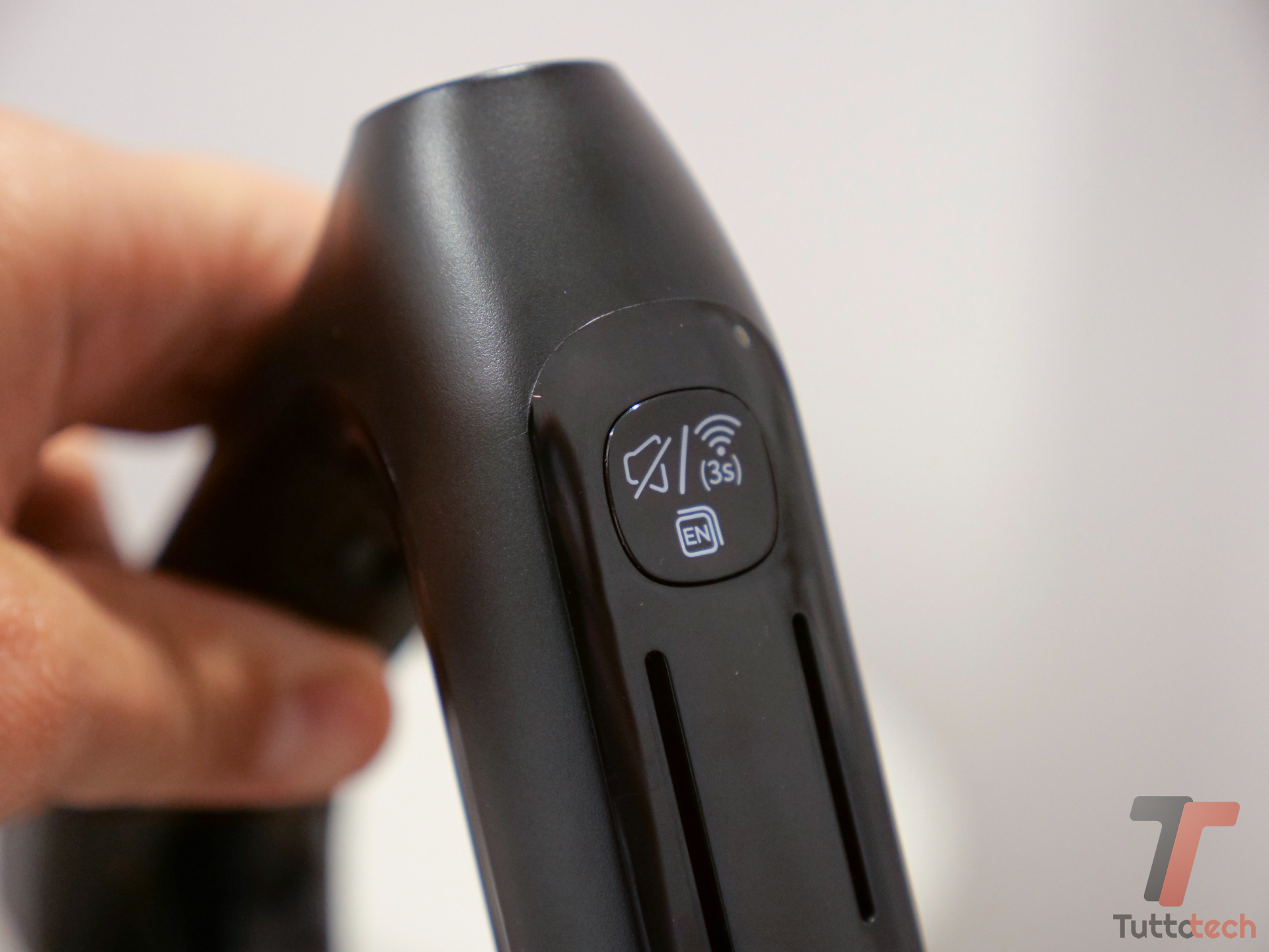 Recensione Tineco Floor One S9 Scientist: raschietto e spruzzo contro liquidi e macchie 23