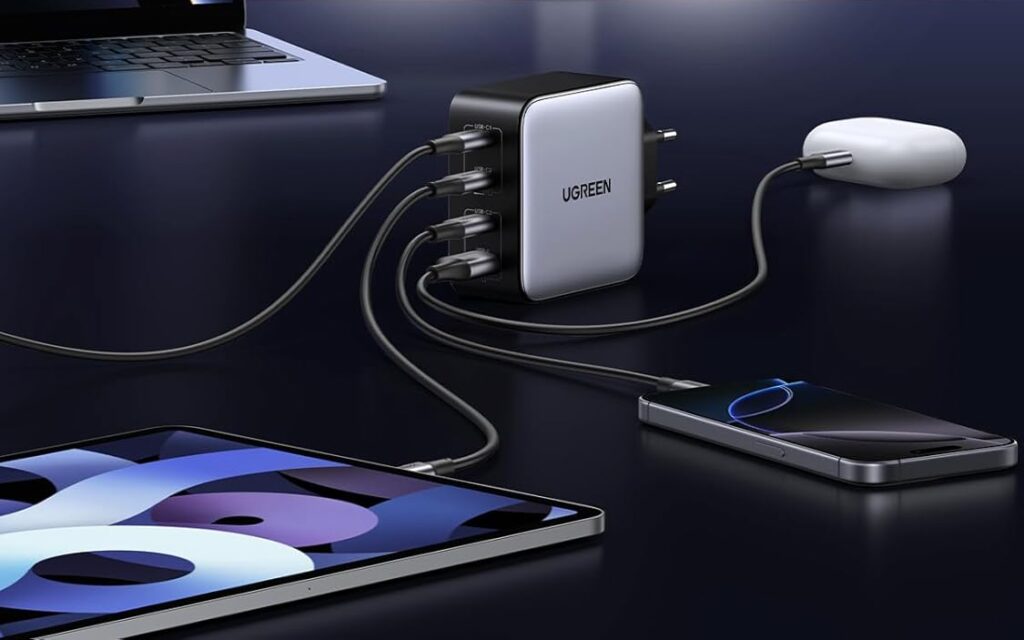 Un solo caricatore per caricarli tutti: ecco l'offerta UGREEN per l'alimentatore da 100W GaN 1
