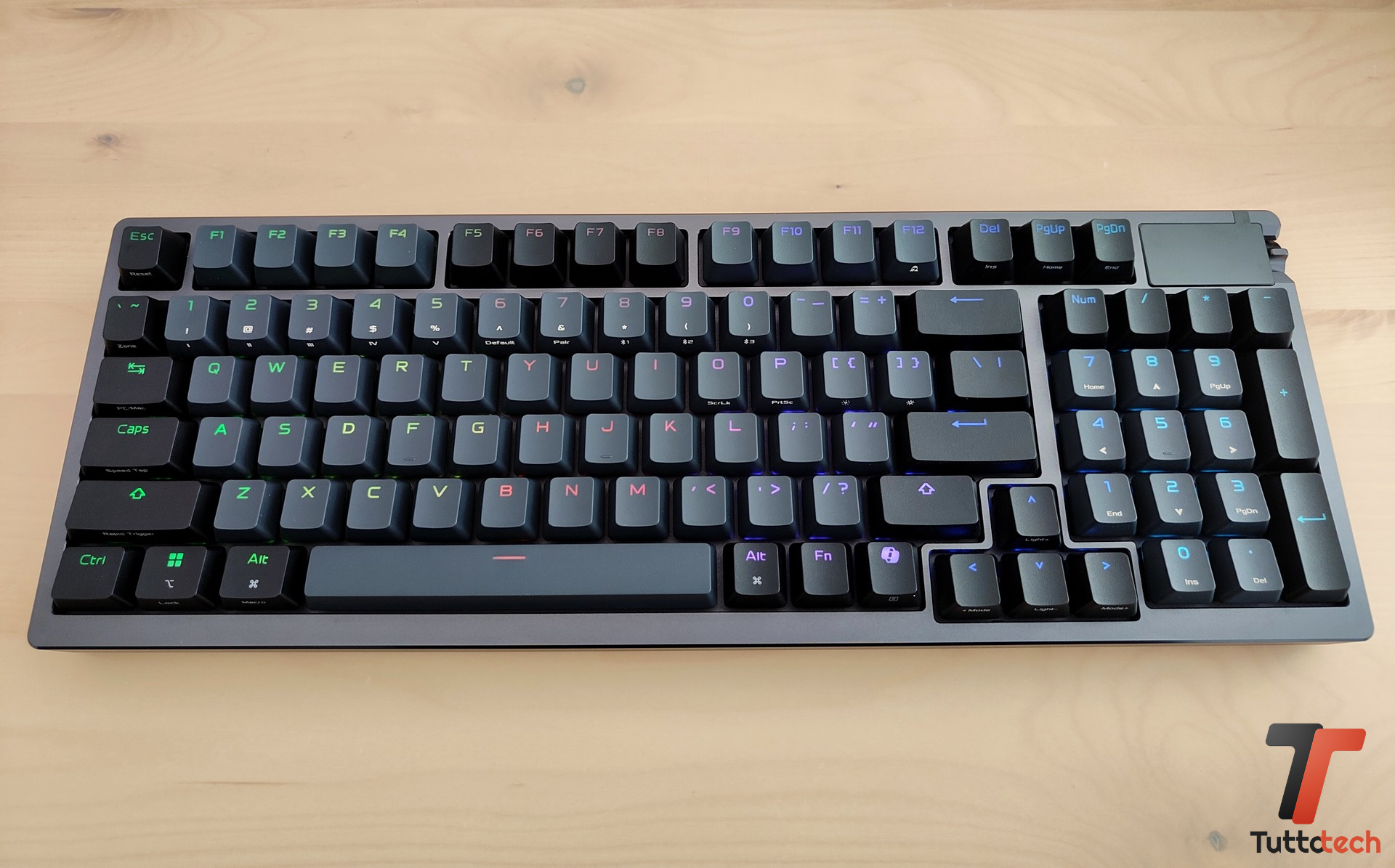ASUS ROG Azoth 96 HE-tt-21