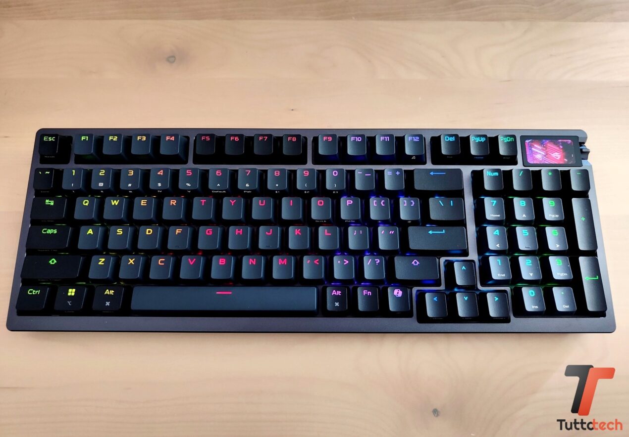 Recensione ASUS ROG Azoth 96 HE: la tastiera gaming definitiva? Quasi, ma non per tutti