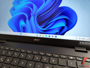 Acer TravelMate P6 14 AI con Windows 11