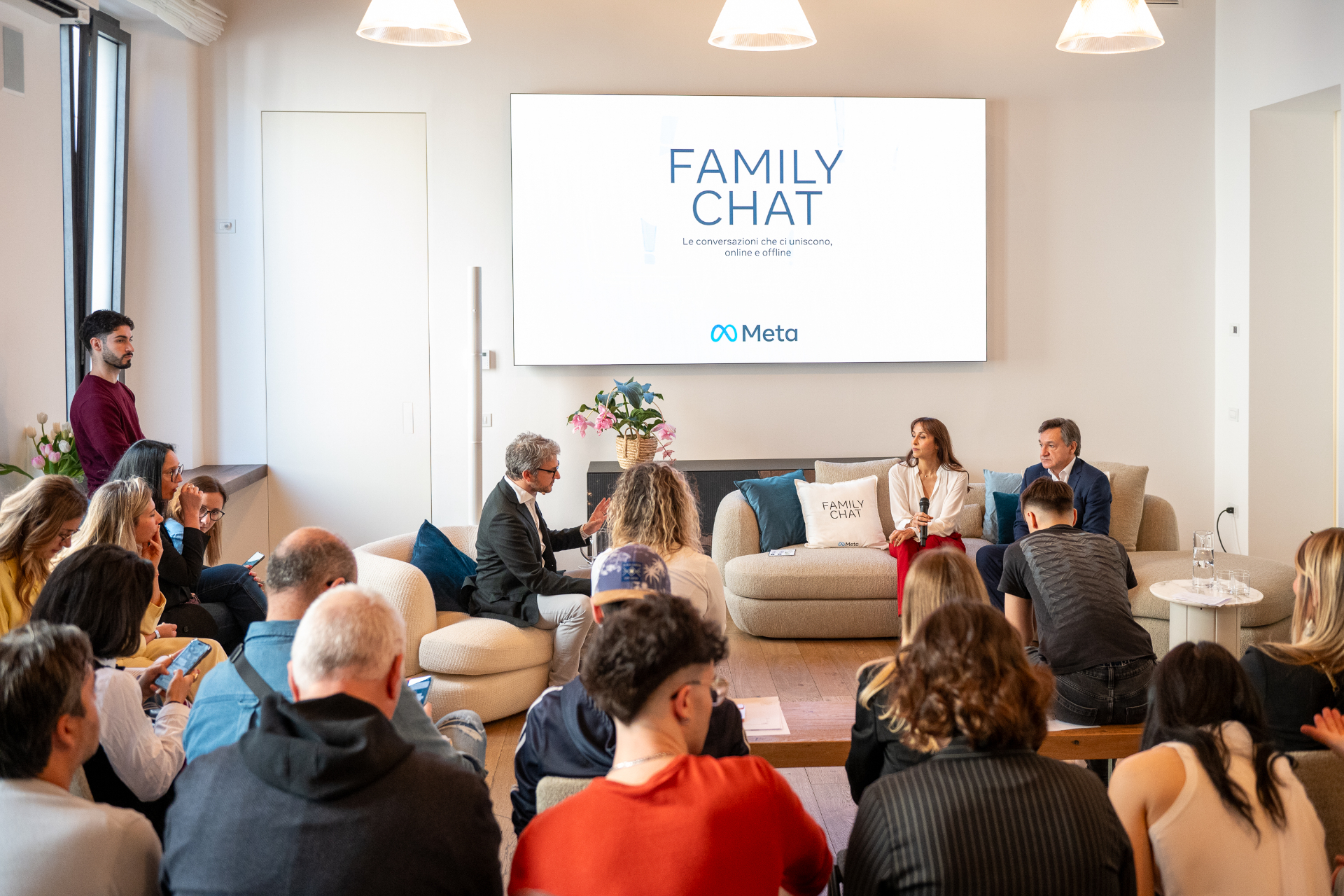 Meta e la sicurezza degli adolescenti online: arriva in Italia Family Chat. Come funziona? 4