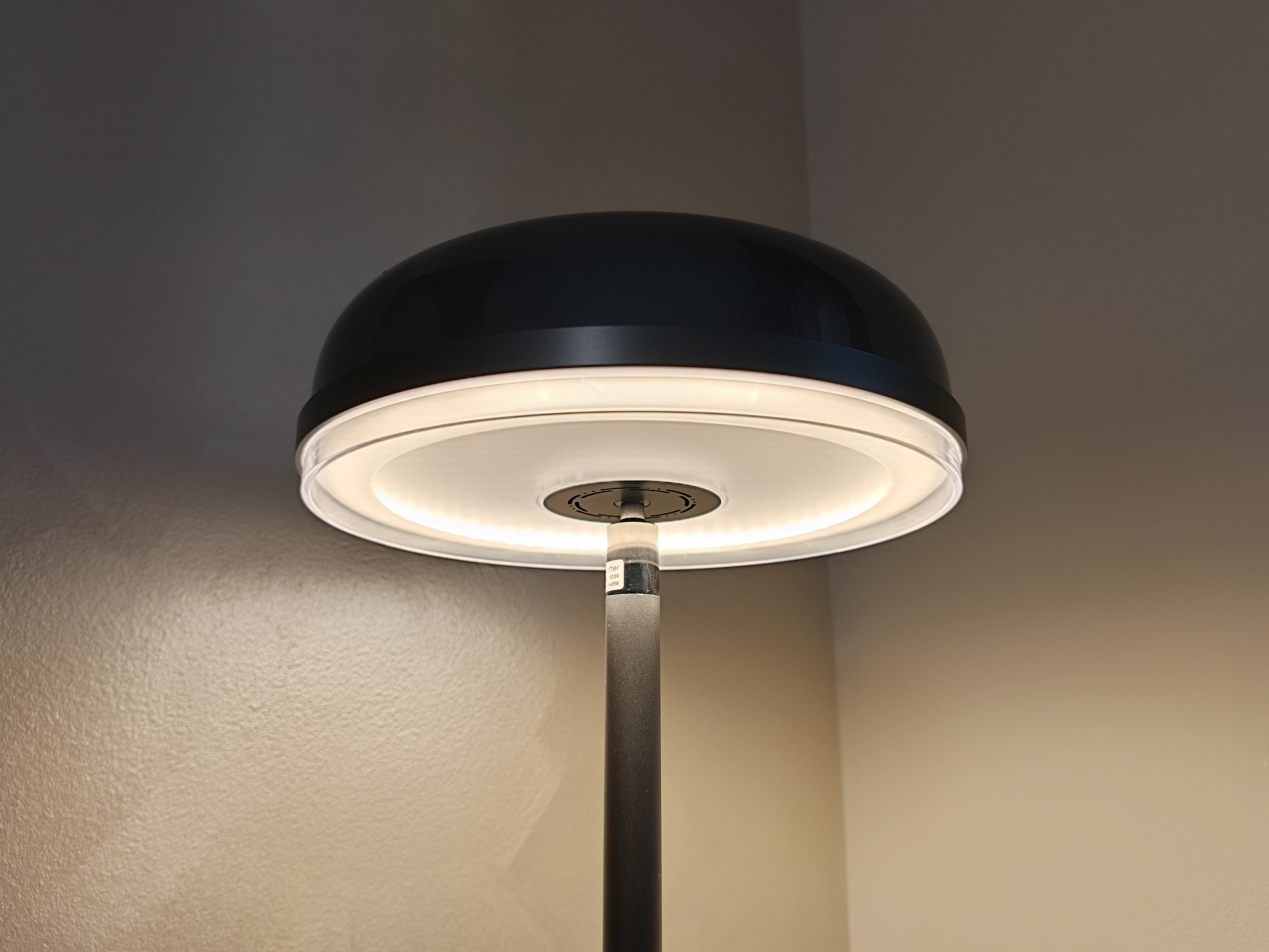 Recensione Govee Uplighter H60B0: la lampada da terra smart con effetto onda 9