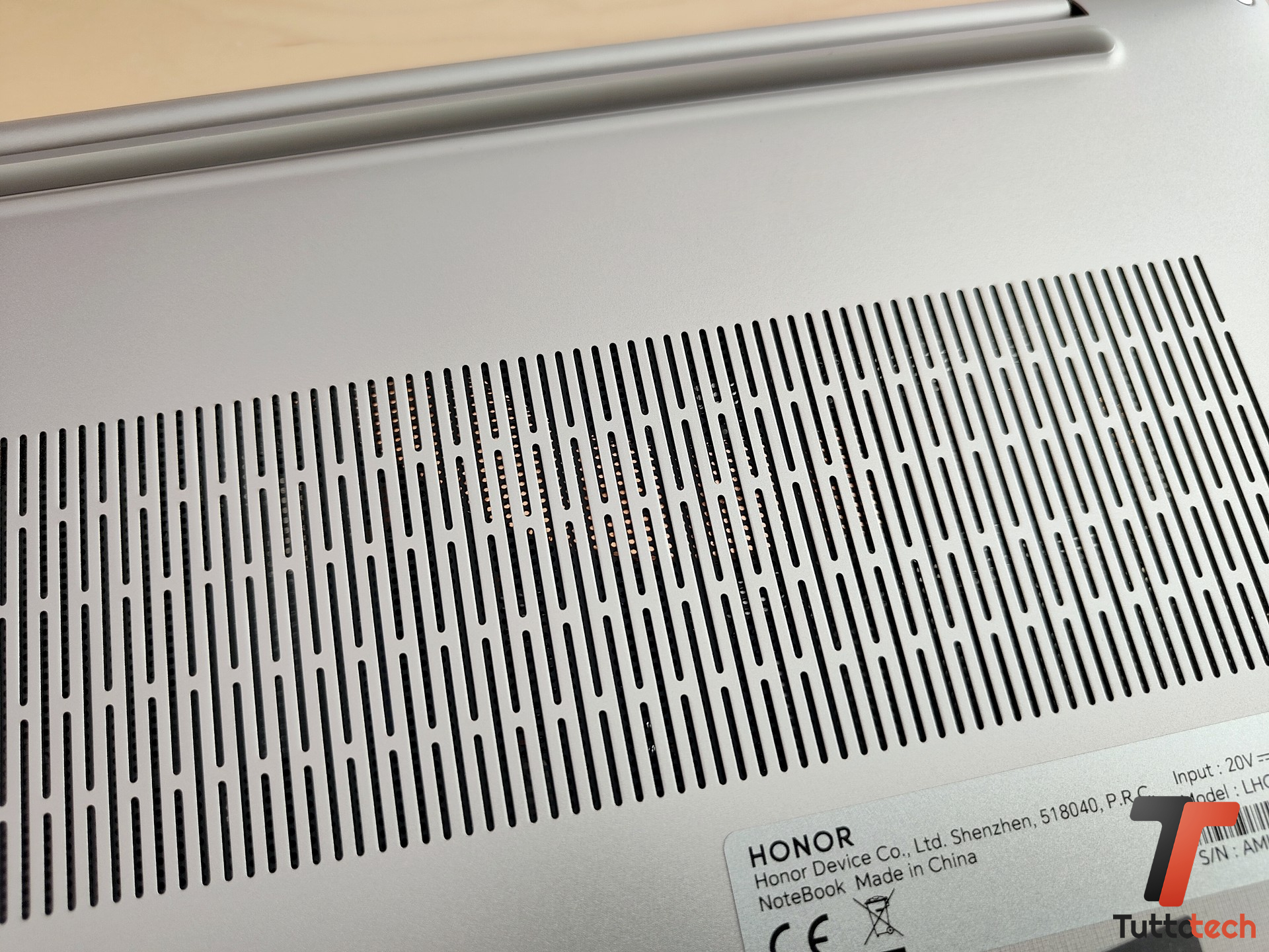 Recensione HONOR MagicBook 16 2026: equilibrato ed efficiente grazie a Intel Panther Lake 11