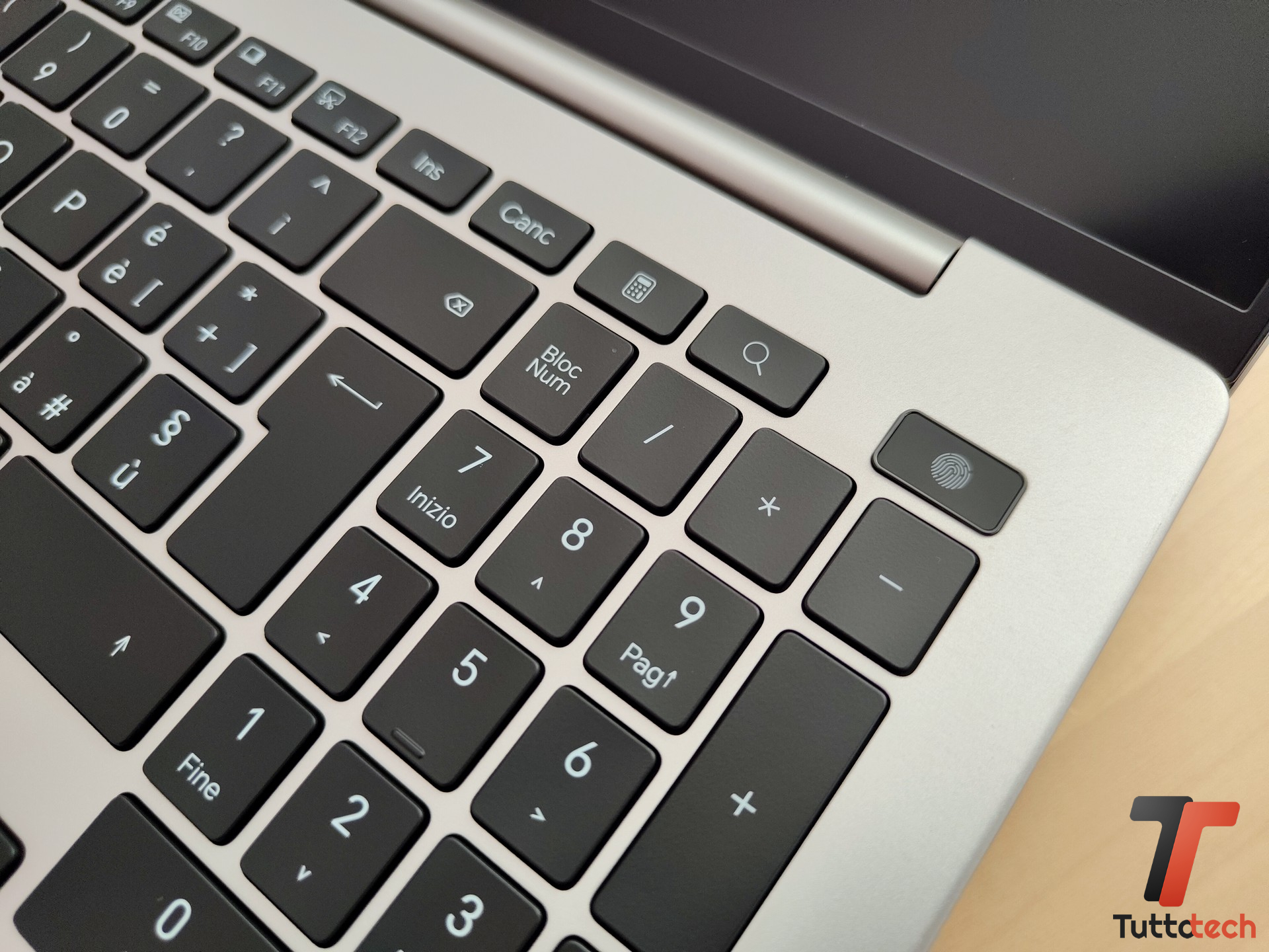 HONOR MagicBook 16 2026-tt-8