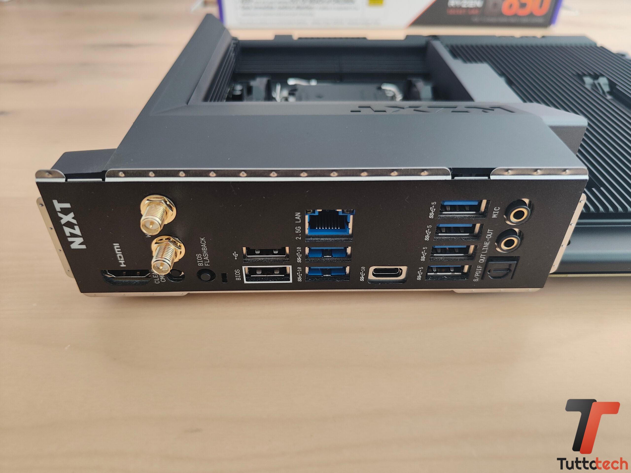 NZXT N7 B850-tt-14
