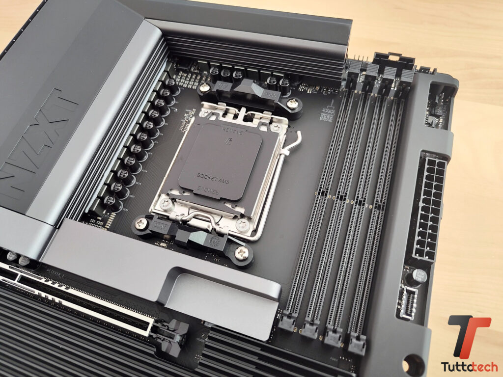 Recensione NZXT N7 B850: una AM5 elegante e concreta, ma il prezzo la mette alla prova