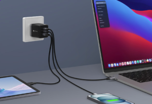 Bomba ricarica rapida: il caricabatterie NOVOO 100W per MacBook e iPhone a soli 20€ 3