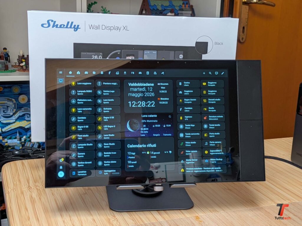 Shelly Wall Display XL 01 1