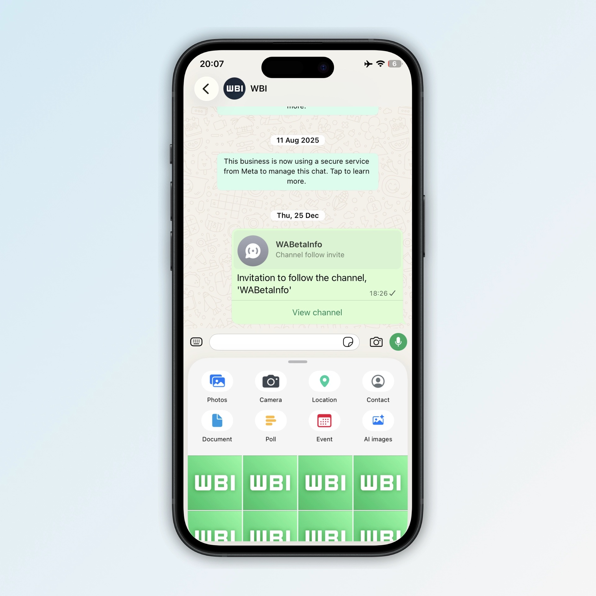 WhatsApp per iOS v2.26.19.75 - File multimediali nel foglio degli allegati WBI