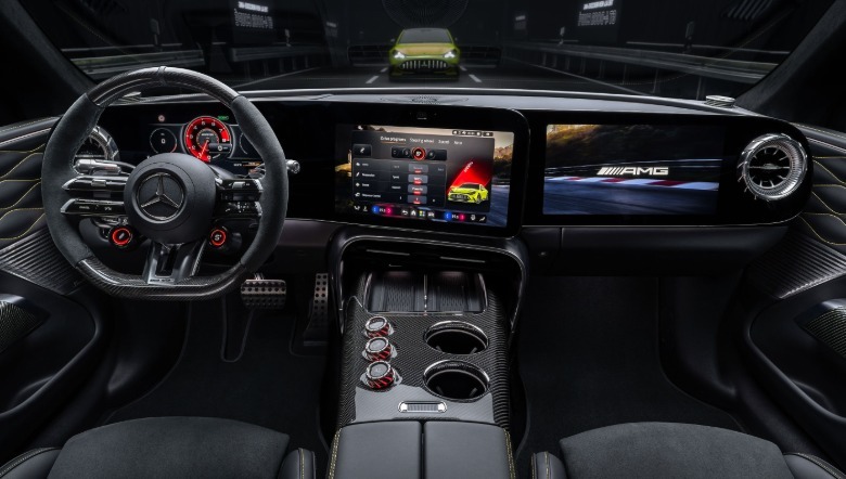Mercedes-AMG presenta la GT 4-Door elettrica da 1.153 CV e lancia la sfida alla Porsche Taycan 3