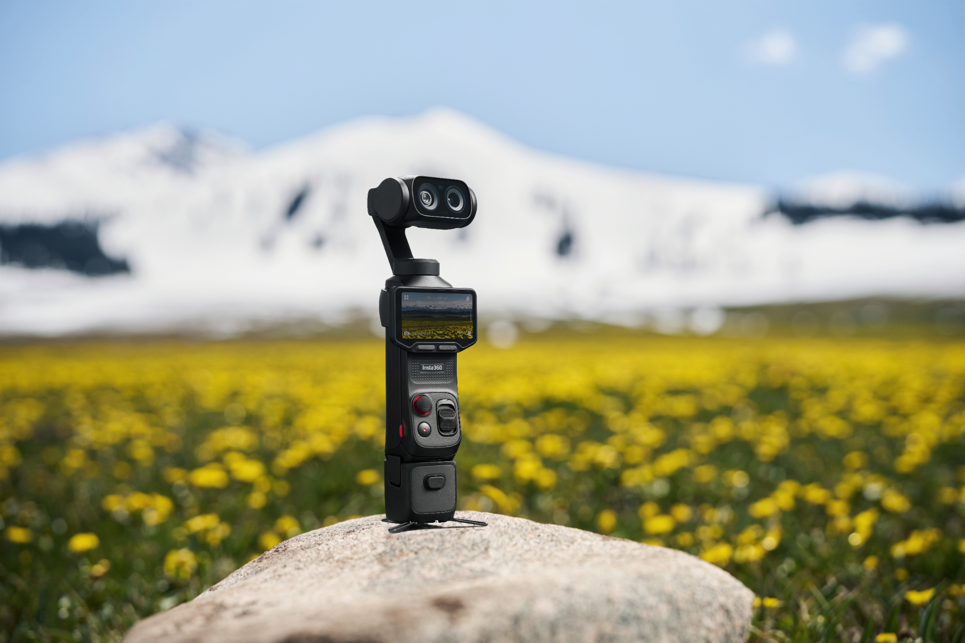 Insta360 Luna Ultra con Leica è ufficiale: la videocamera gimbal che vuole sfidare DJI 5
