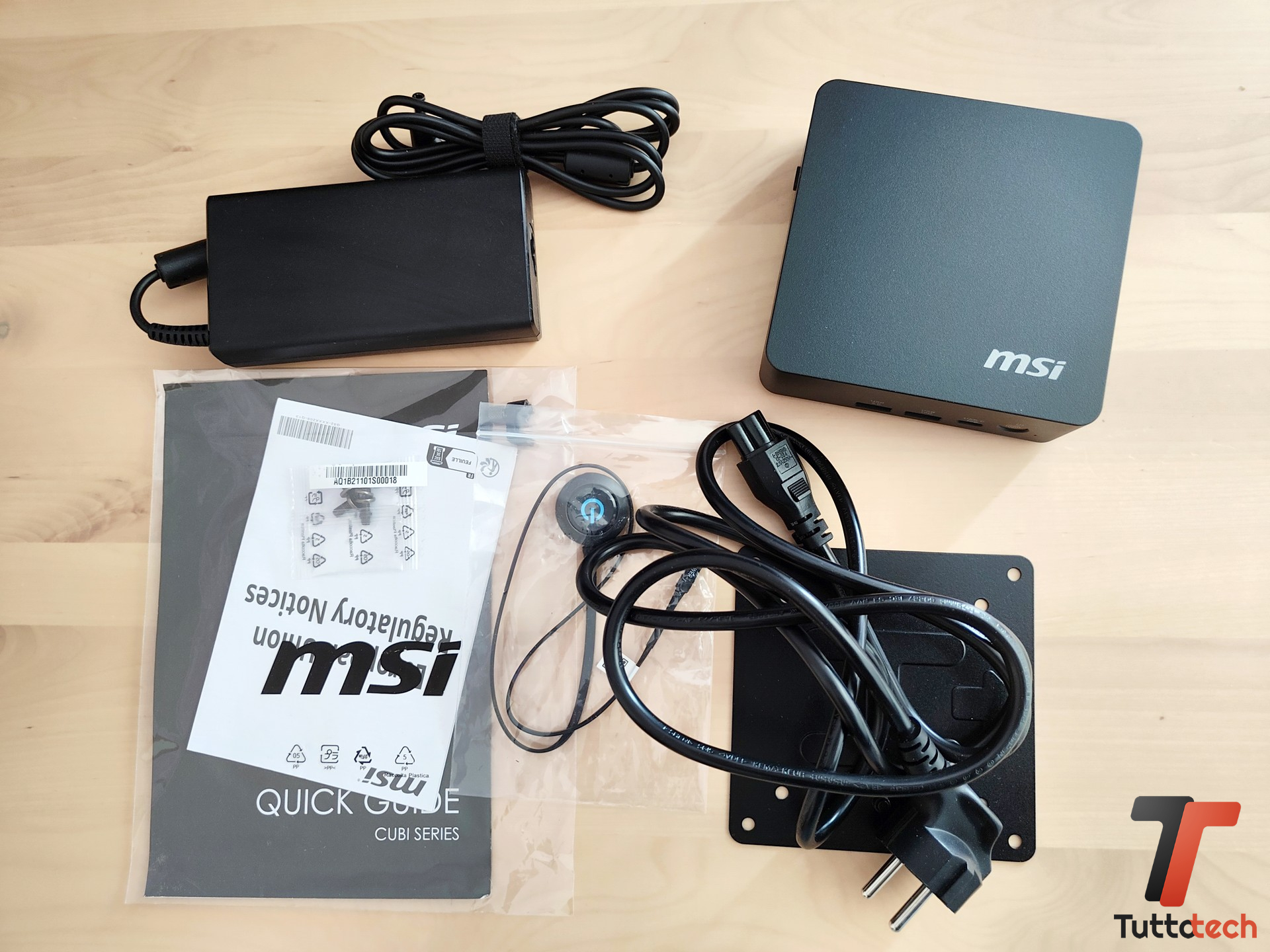 MSI Cubi NUC AI+ 3MG-tt-2