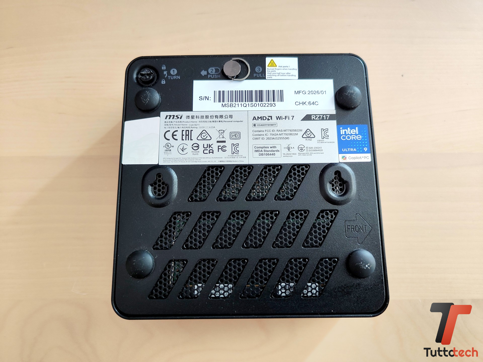 MSI Cubi NUC AI+ 3MG-tt-3