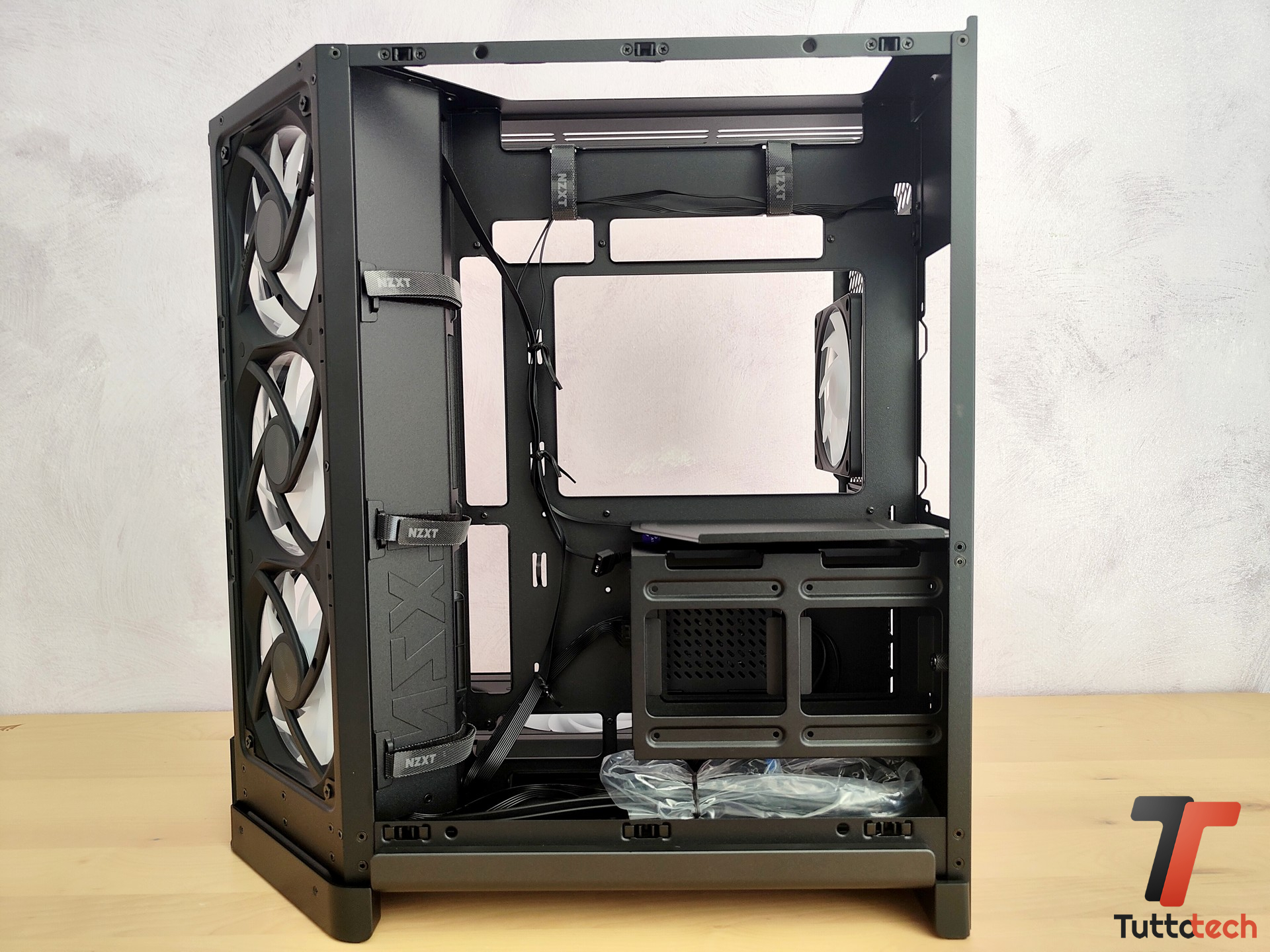 NZXT H6 RGB+-tt-17