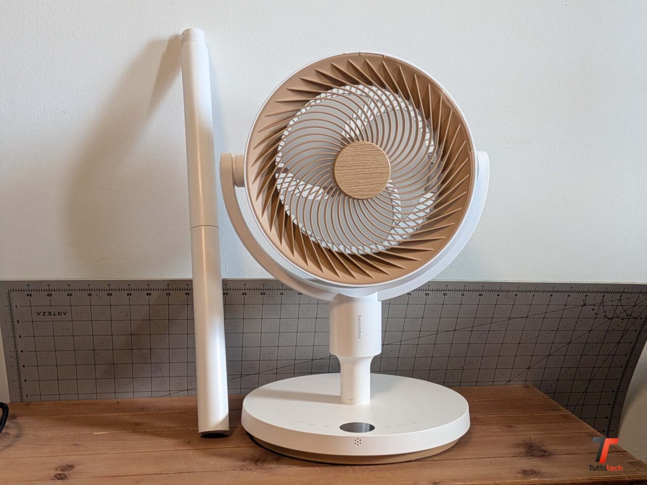 Recensione SwitchBot Standing Circulator Fan, il ventilatore smart che si usa tutto l’anno