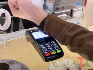 Pagamenti con Google Pay, Apple Pay e Satispay: i negozi non potranno più rifiutarli 1