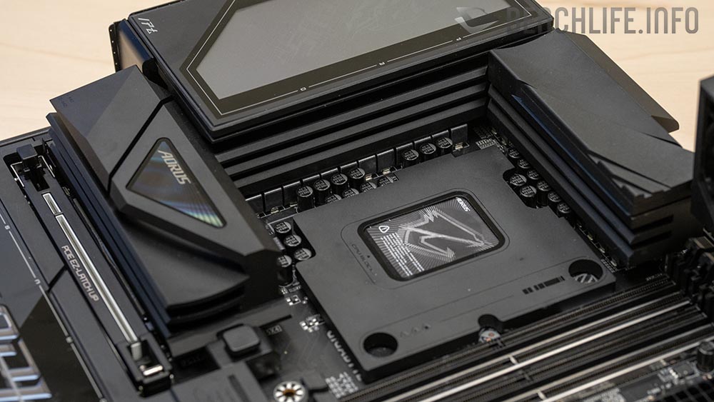 gigabyte-z990_2