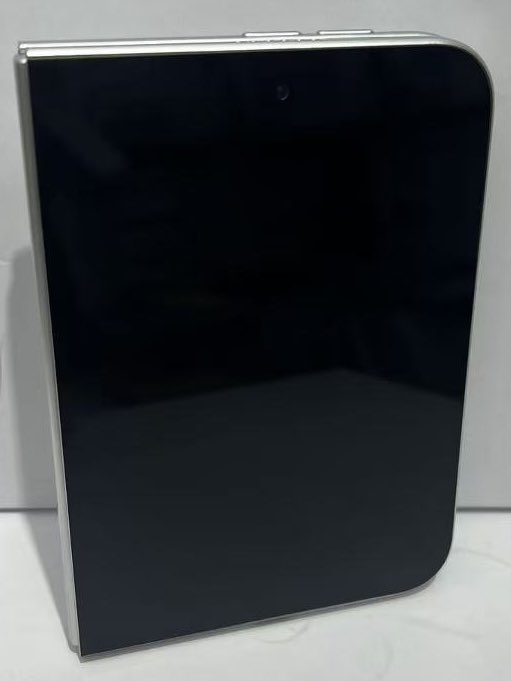 Queste foto ci mostrano il presunto look di iPhone Fold 4