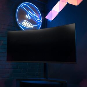 Ultrawide 34" a meno di 190€: lo Shark Gaming 180Hz crolla al minimo storico su Amazon 1
