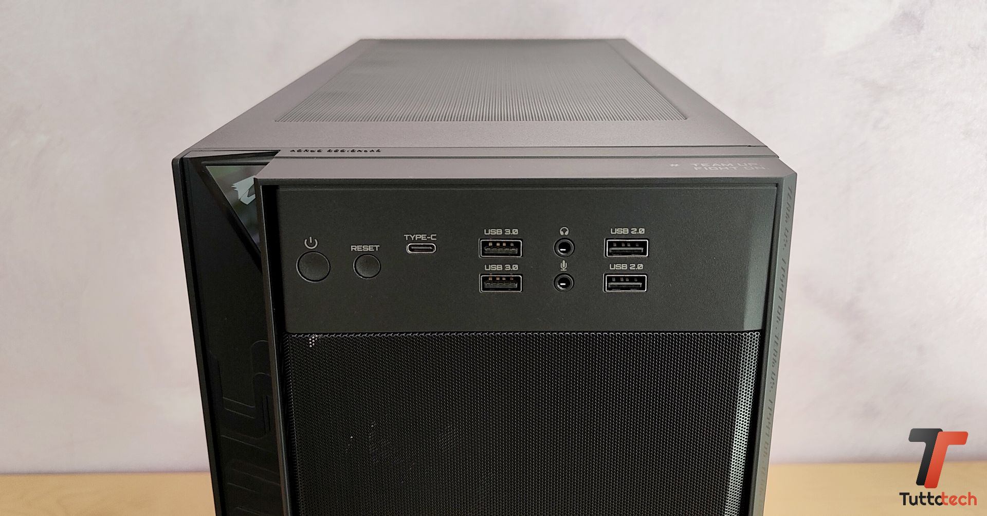 Recensione AORUS PRIME 3 AP351: un desktop gaming equilibrato che punta tutto sull'ecosistema Gigabyte 32