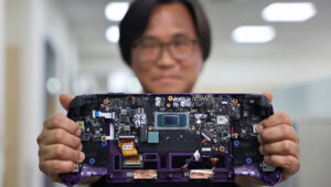 Bruce-Cheng-MSI-inside