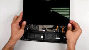 iFixit contesta il punteggio di riparabilità di ROG Flow Z13: il 10/10 è davvero meritato? 1