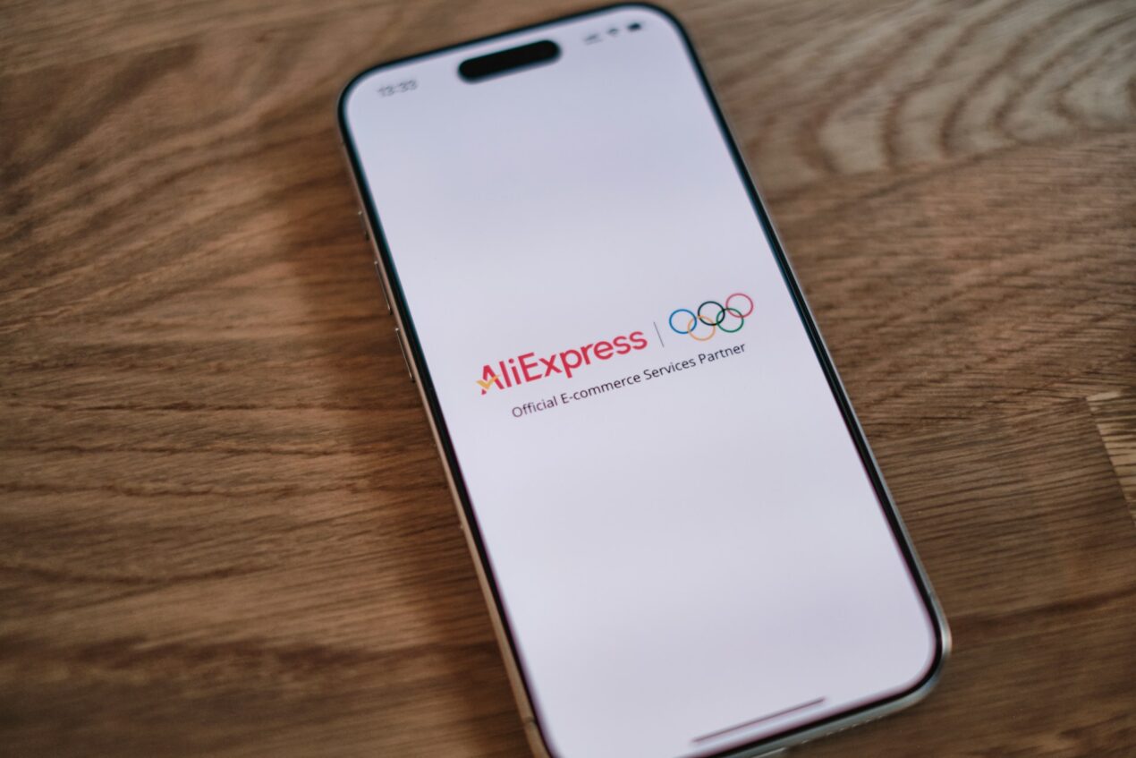 AliExpress multata dall'UE per 550 milioni di euro per non aver fermato prodotti pericolosi e contraffatti