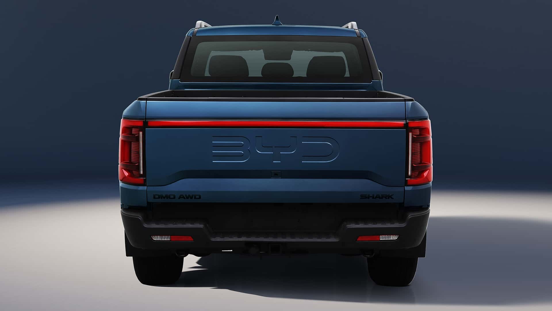BYD Shark sbarca in Europa: il primo pickup ibrido plug-in da 436 CV arriva a un prezzo aggressivo 7