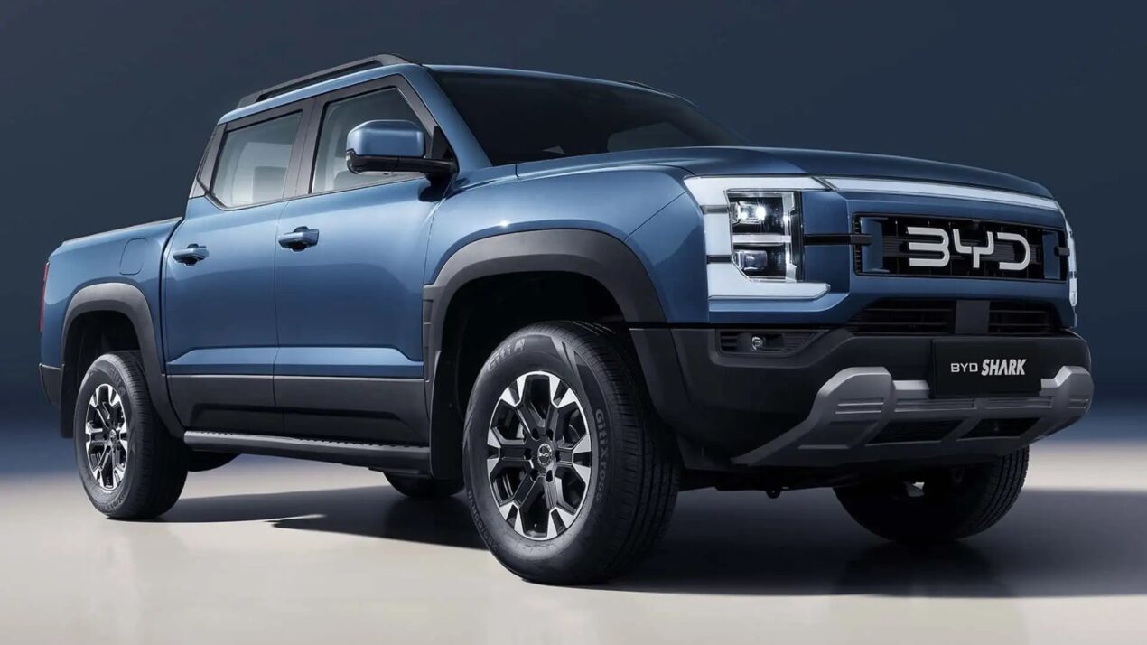 BYD Shark sbarca in Europa: il primo pickup ibrido plug-in da 436 CV arriva a un prezzo aggressivo