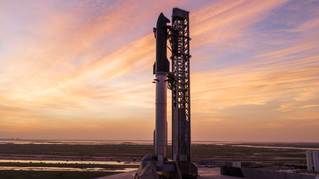Starship Flight 13 è stato un successo, compreso il rilascio di veri satelliti Starlink V3 1