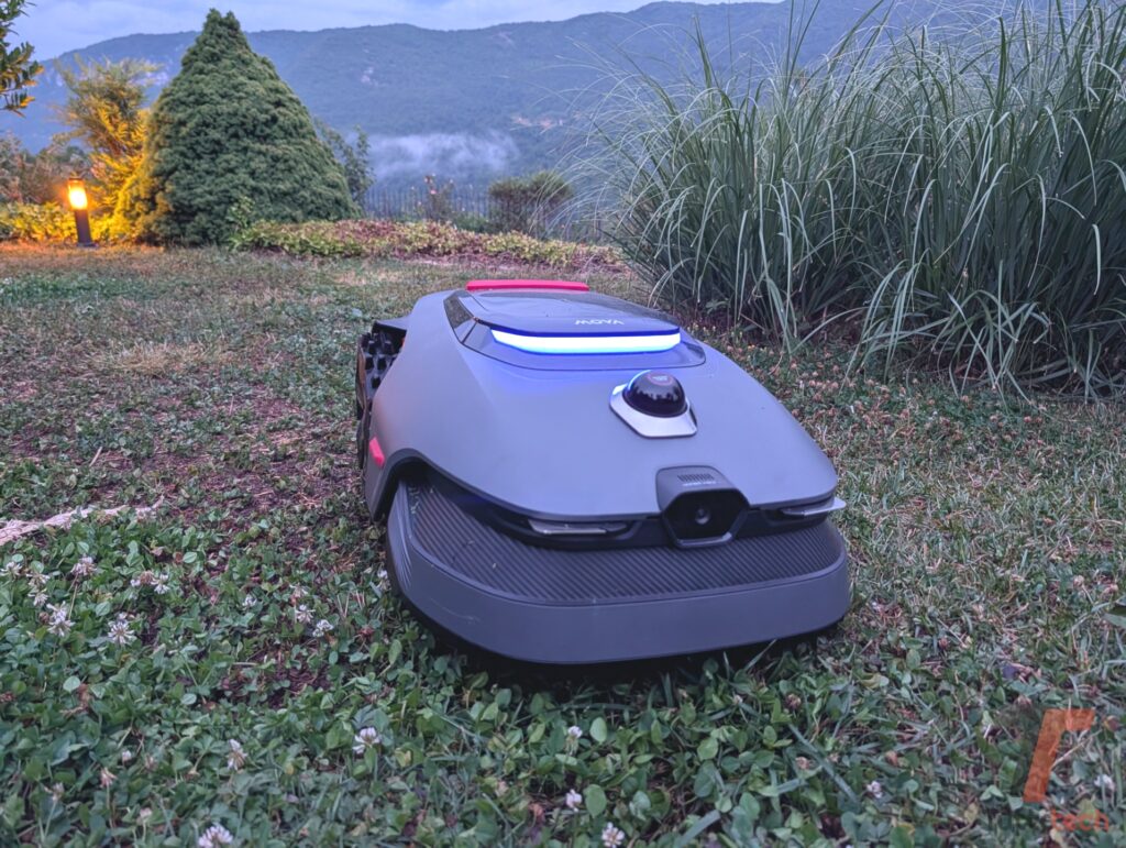 Recensione Mova LiDAX 1200 Ultra: tecnologie al top ma nel concreto qualche incertezza 1