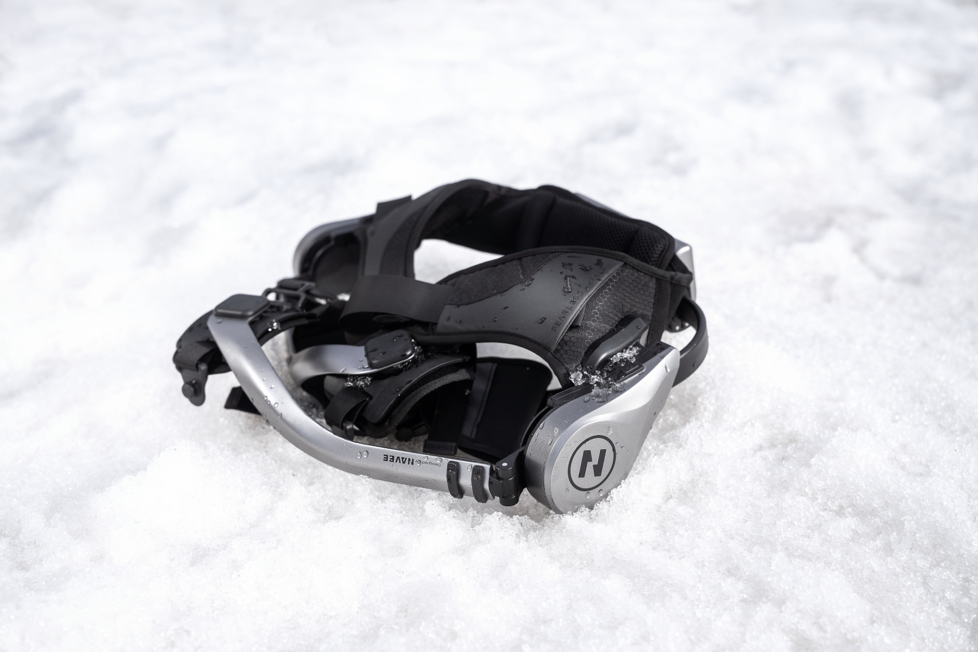 NAVEE EXO S Pro: l'esoscheletro da 1,8 kg che promette il 35% di fatica in meno arriva in Italia 2