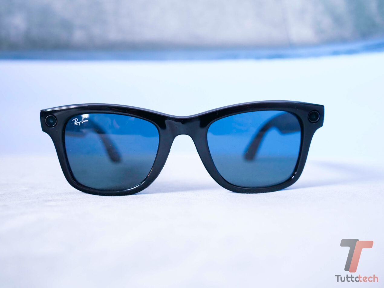 I Ray-Ban Meta introducono la navigazione pedonale e adatteranno l'audio per chi ha problemi di udito