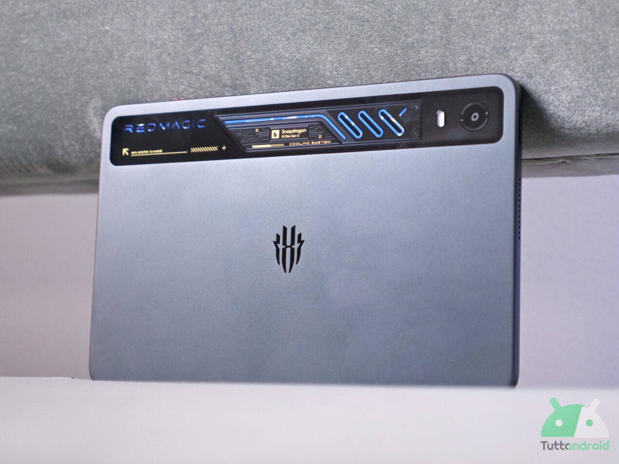 Recensione REDMAGIC Astra 2 Gaming Tablet: OLED, Snap 8 Elite Gen5 e raffreddamento a liquido