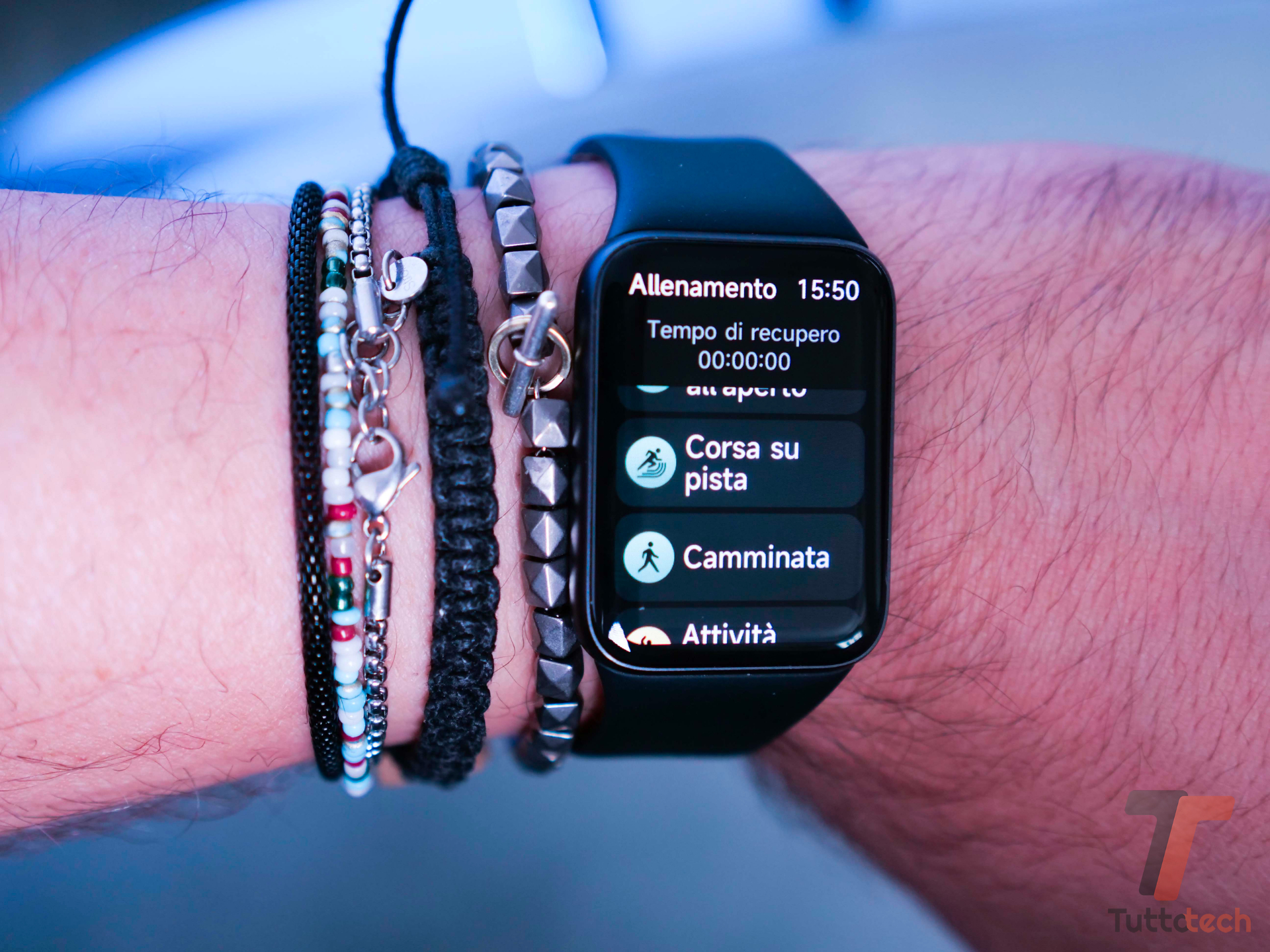 Recensione Xiaomi Smart Band 10 Pro: l'equilibrio perfetto tra tracker fitness e smartwatch tascabile 9