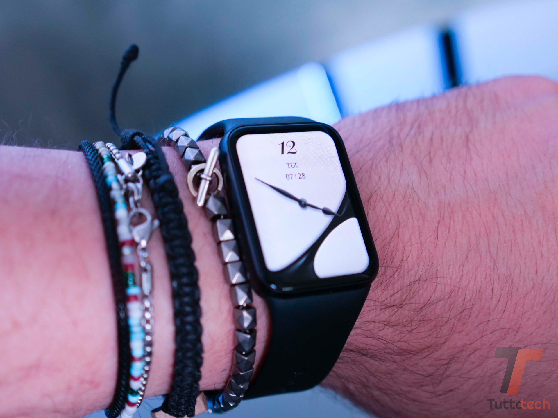 Recensione Xiaomi Smart Band 10 Pro: l'equilibrio perfetto tra tracker fitness e smartwatch tascabile 2