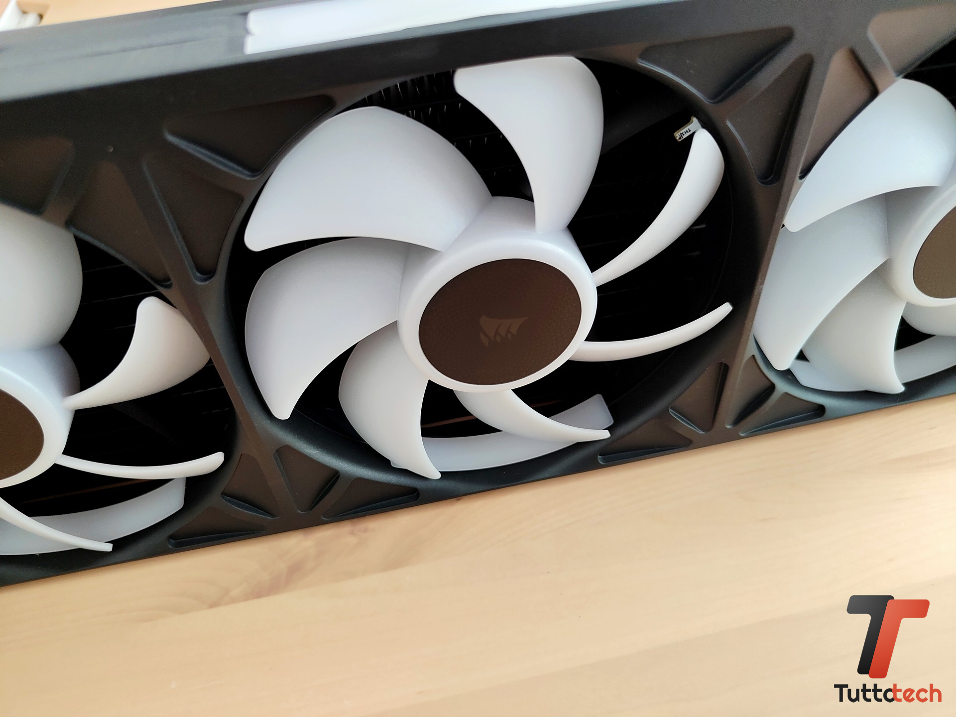 Recensione Corsair TITAN II 360 RX RGB: il nuovo AIO da 360 mm che punta su silenzio e prestazioni 14