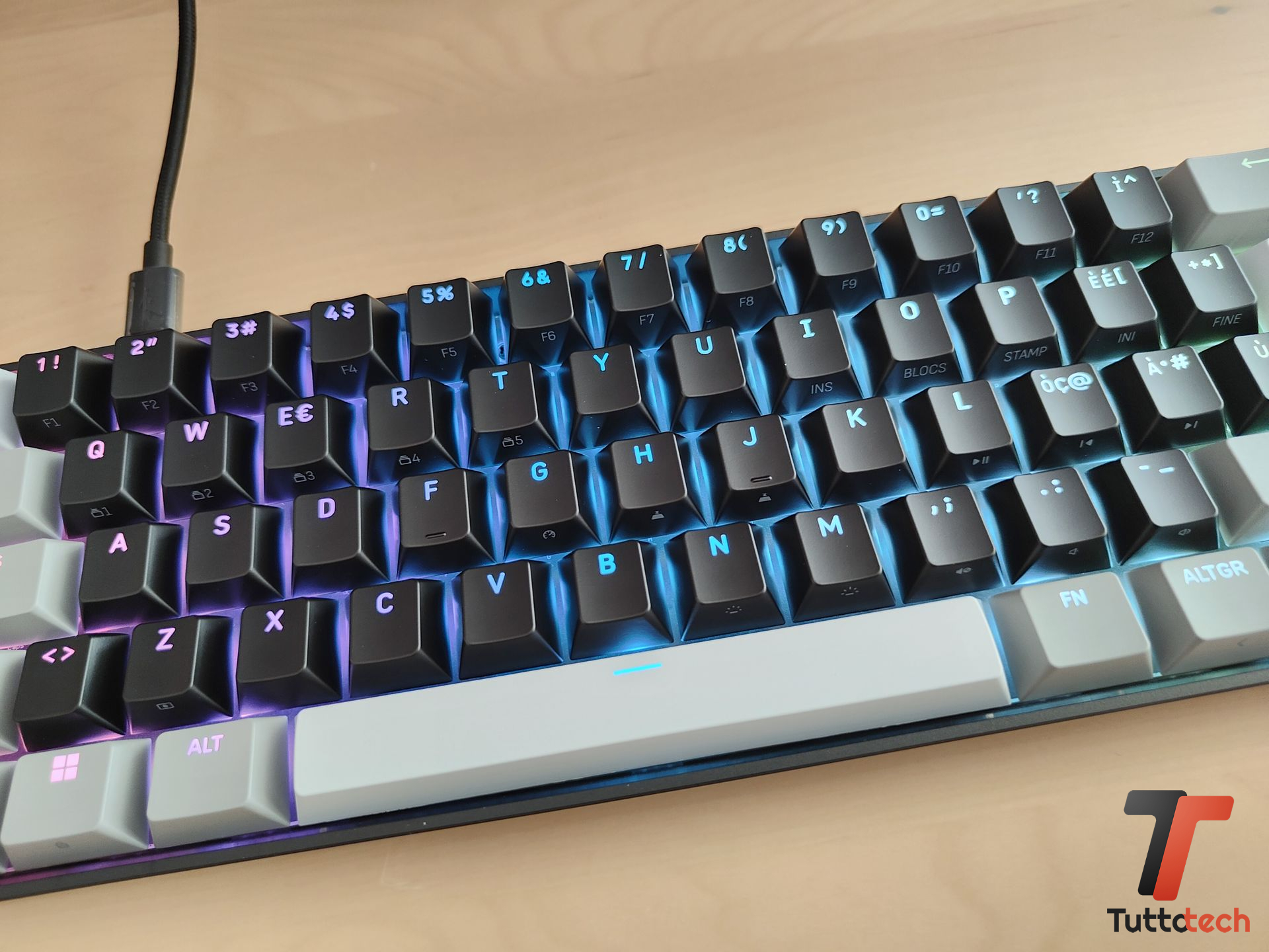 Recensione Corsair CLIPPER PRO MINI 60: una piccola Hall Effect che punta tutto sulle prestazioni 30