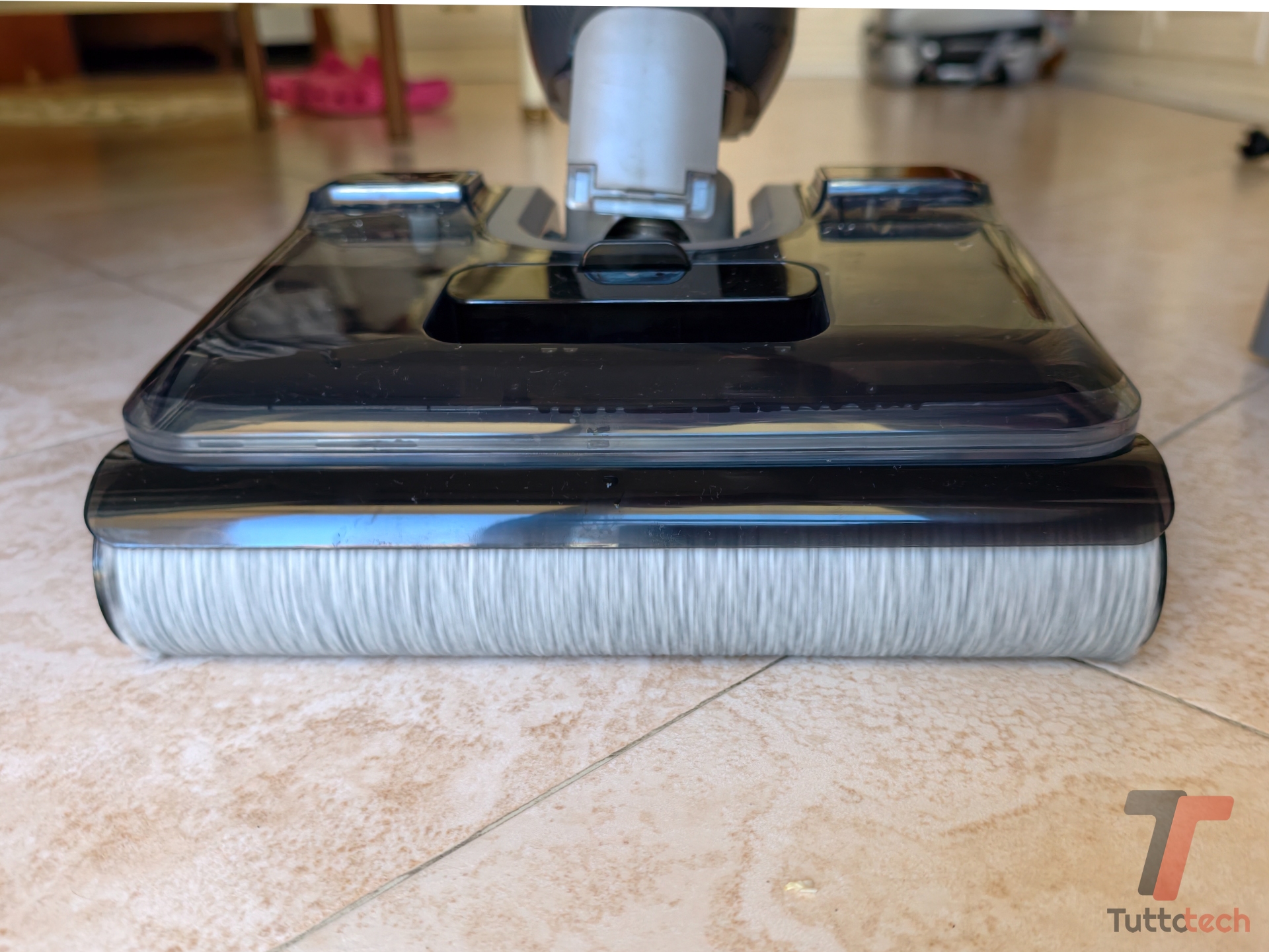 Recensione Eureka FloorShine 830: la prova della lavapavimenti da 24.000 Pa a 299 euro 3