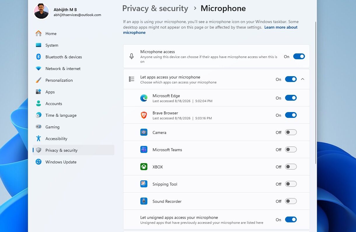 Windows 11 migliora la privacy: arrivano i controlli separati per fotocamera, microfono e posizione 2
