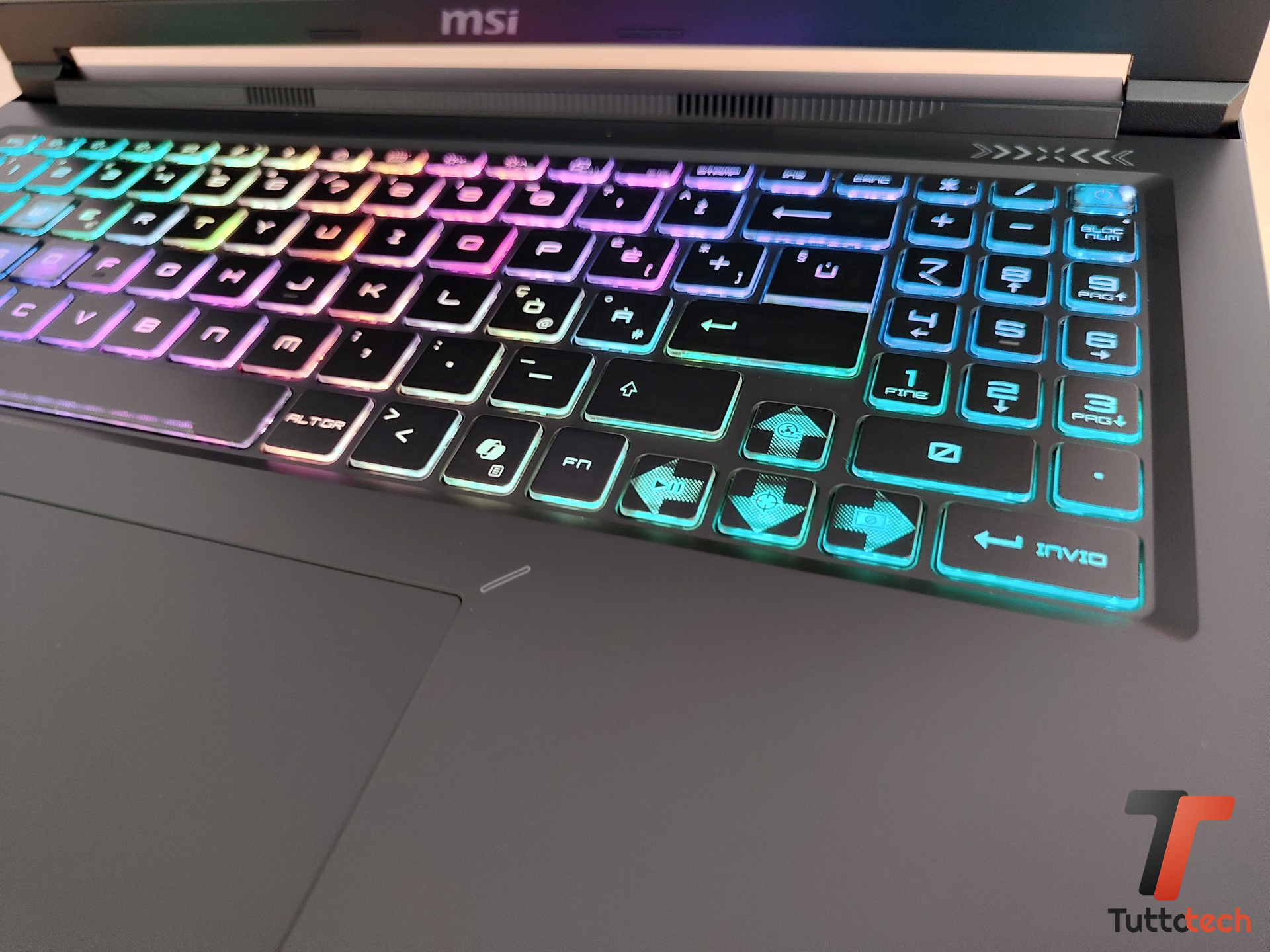 Recensione MSI Crosshair 16 Max HX: potente ma equilibrato con Intel Core Ultra 7 ed RTX 5070 26