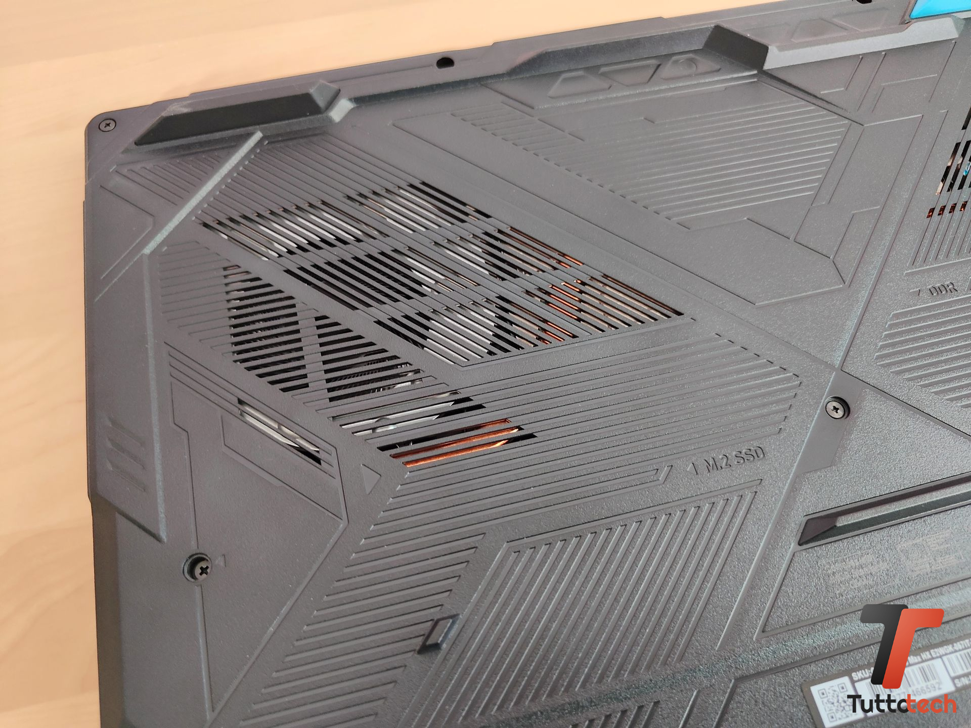 Recensione MSI Crosshair 16 Max HX: potente ma equilibrato con Intel Core Ultra 7 ed RTX 5070 17